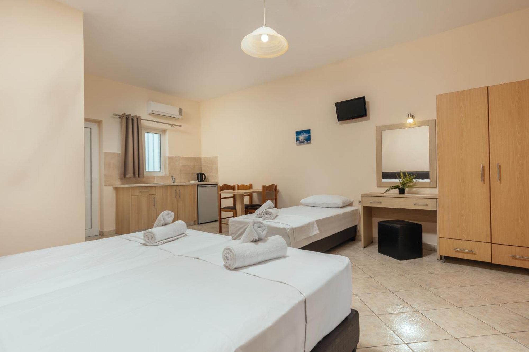 Yakinthos Hotel Лаганас Екстер'єр фото