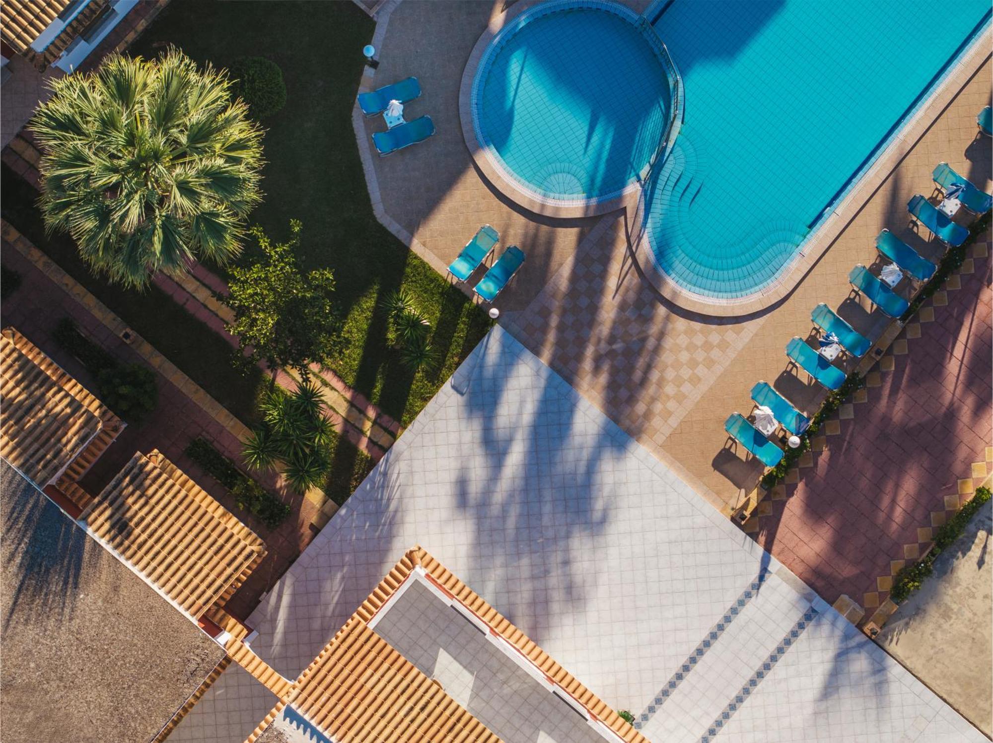 Yakinthos Hotel Лаганас Екстер'єр фото